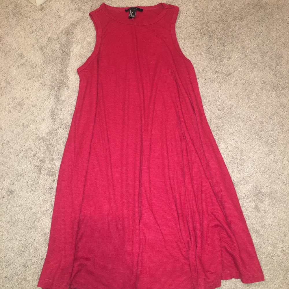 RED DRESS - Picture 3 of 4